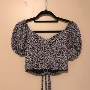 Forever 21 floral crop top with sweetheart neckline